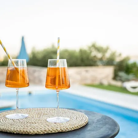 Zoe, Beautiful View,private Pool, Secured Parking Βίλα Kaštel Novi