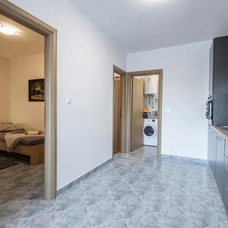 Zoe, Beautiful View,private Pool, Secured Parking Villa *