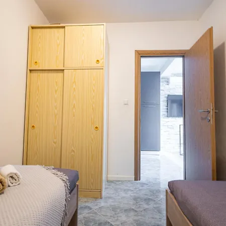 Zoe, Beautiful View,private Pool, Secured Parking Βίλα Kaštel Novi