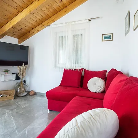 Zoe, Beautiful View,private Pool, Secured Parking Kastel Novi