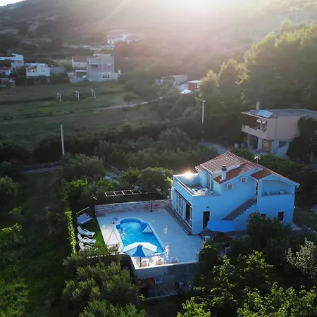 Zoe, Beautiful View,private Pool, Secured Parking * Kastel Novi