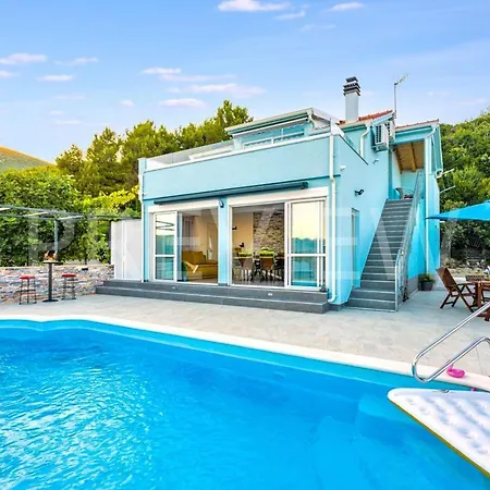 Βίλα Zoe, Beautiful View,private Pool, Secured Parking