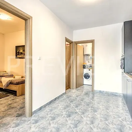 Zoe, Beautiful View,private Pool, Secured Parking Βίλα Kaštel Novi